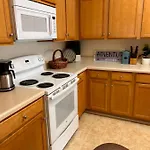 Cute And Cozy 5 Min From Carowinds
